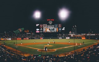 这是怎么了！德罗赞半场8中0仅拿到2分3助攻2次犯规